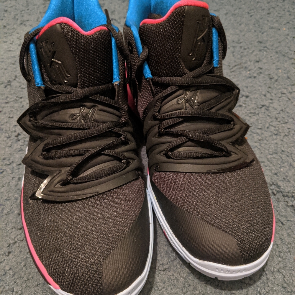 Nike Kyrie 5 size 6y
